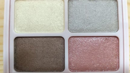 デイジードール アイカラー パレット GR-01 ピンクグレージュ/DAISY DOLL by MARY QUANT/アイシャドウパレットを使ったクチコミ(1枚目)