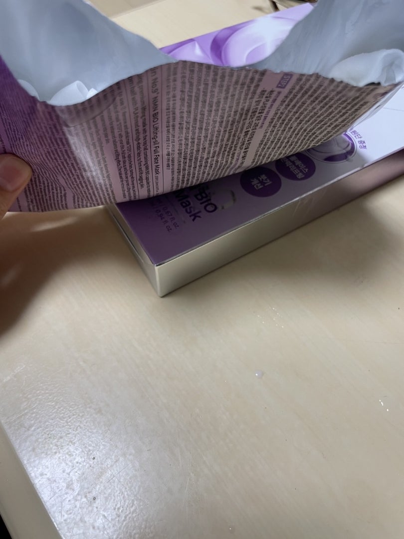 9番 NMNバイオリフトラッピングマスク/numbuzin/シートマスク・パックを使ったクチコミ(4枚目)