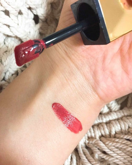 タトワージュ クチュール No.16 ヌードエンブレム/YVES SAINT LAURENT BEAUTE/口紅を使ったクチコミ(2枚目)