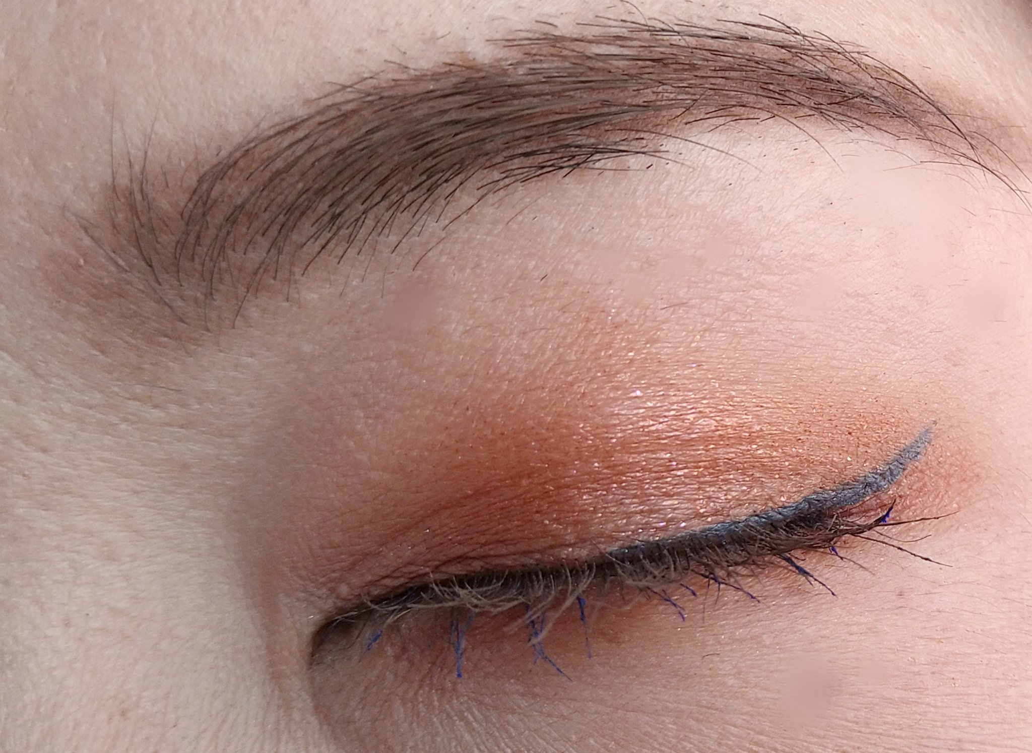 グリッター ライナー サファイアグリッター/＆be/リキッドアイライナーを使ったクチコミ（2枚目）