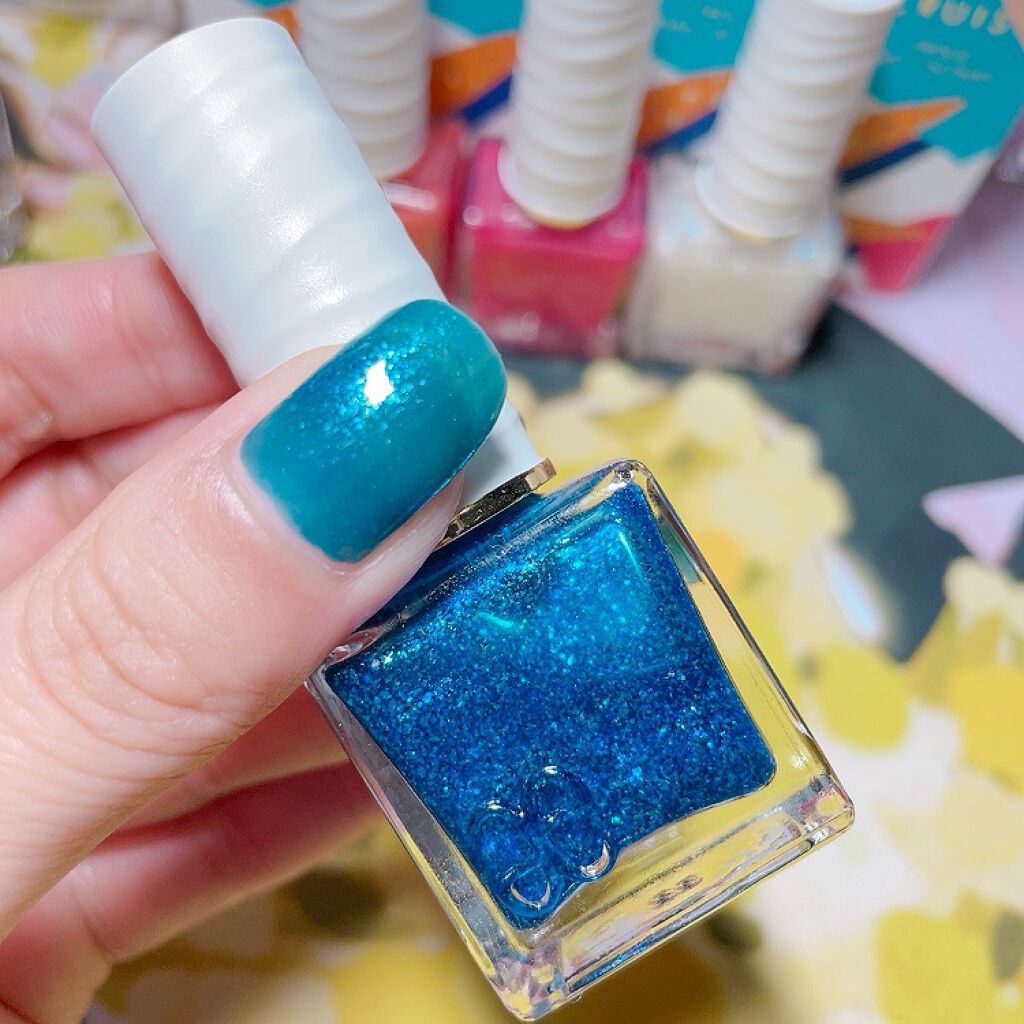 フローリックネイルラッカー/エレガンス クルーズ/マニキュアを使ったクチコミ(3枚目)