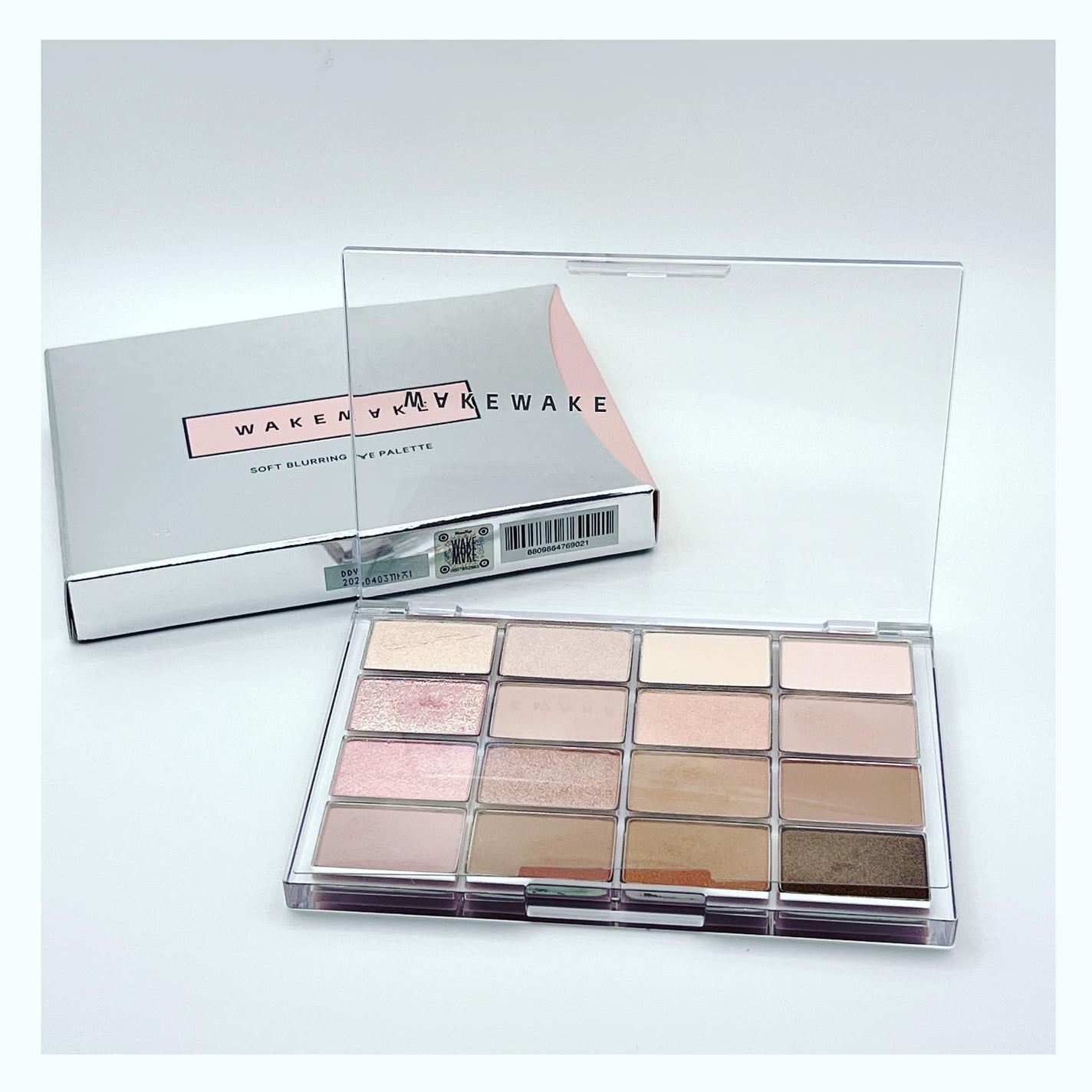 ソフトブラーリングアイパレット/wakemake/アイシャドウパレットを使ったクチコミ(1枚目)