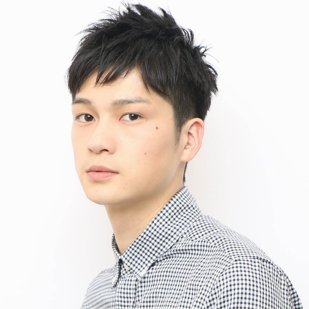 【メンズヘアケアのやり方】サラサラ髪へ導くおすすめ人気商品24選!パサつき・くせ毛の原因も解説のサムネイル
