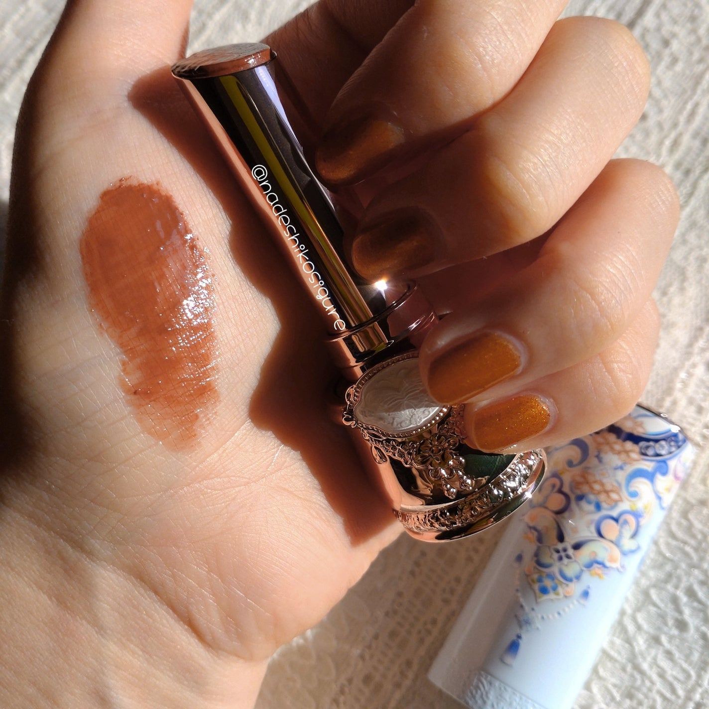 胡蝶雲肩グロッシーリップスティック/FlowerKnows/口紅を使ったクチコミ(2枚目)