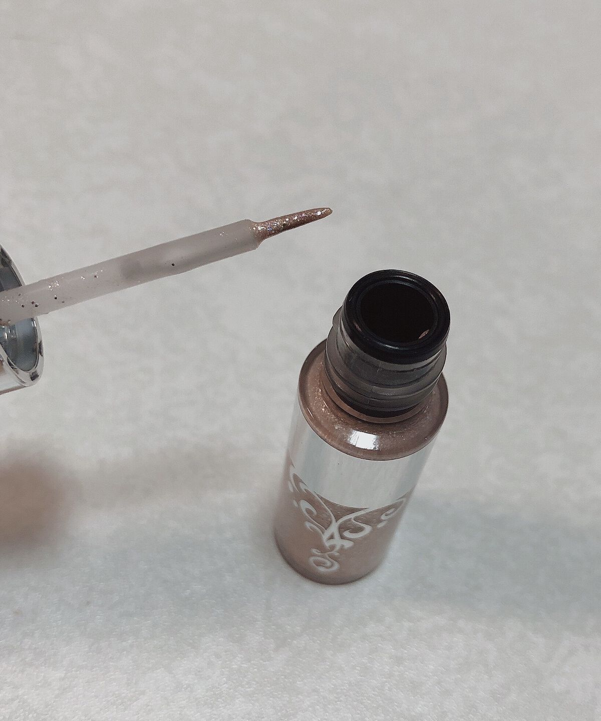 ジルスチュアート　アイダイヤモンド グリマー 04 amber tears/JILL STUART/グリッターを使ったクチコミ（2枚目）