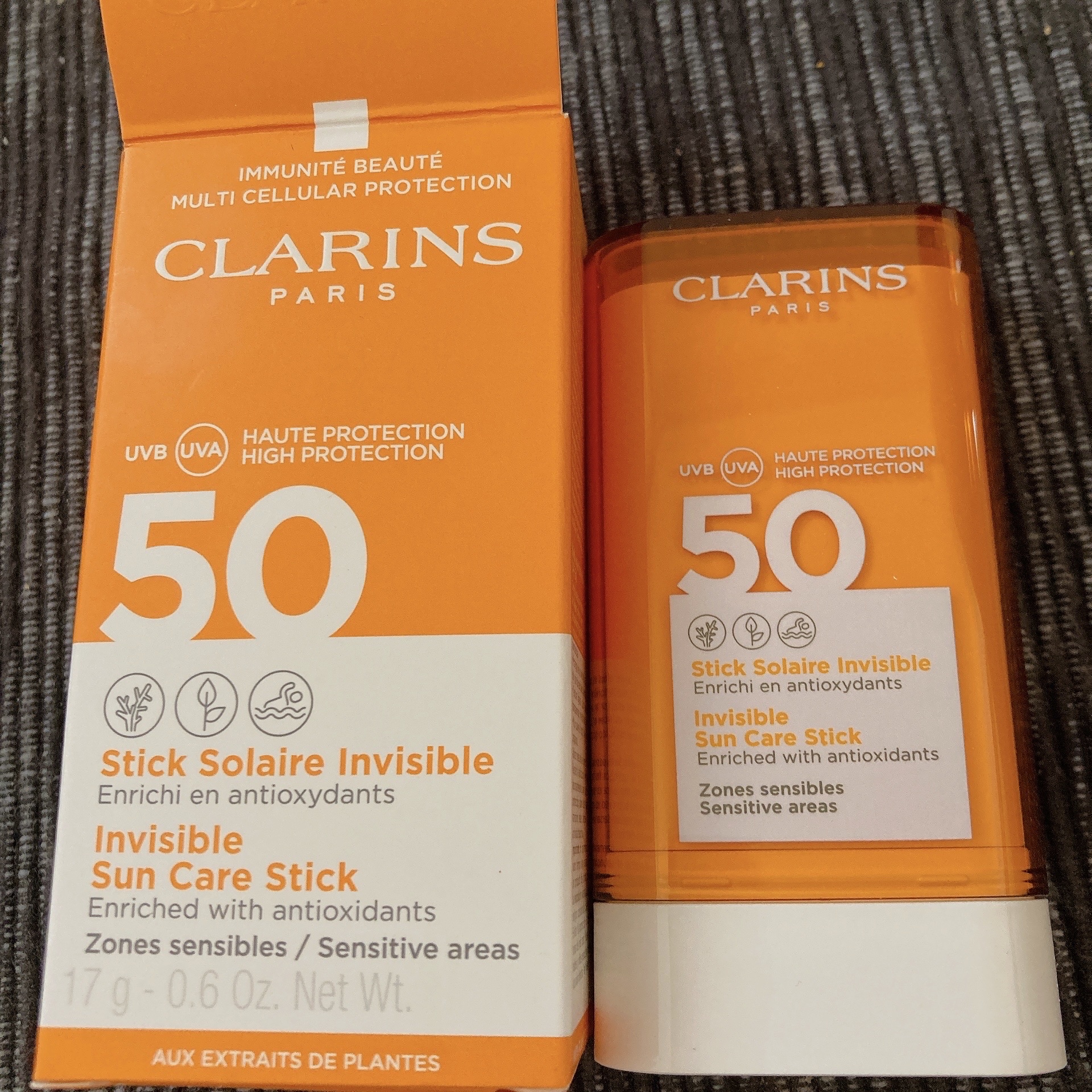インビジブル サンケア スティック SPF 50/CLARINS/日焼け止め・UVケアを使ったクチコミ（1枚目）