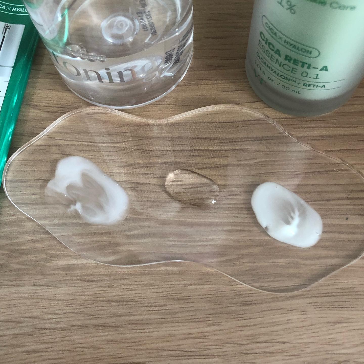 シカレチA エッセンス0.1/VT/美容液を使ったクチコミ（3枚目）