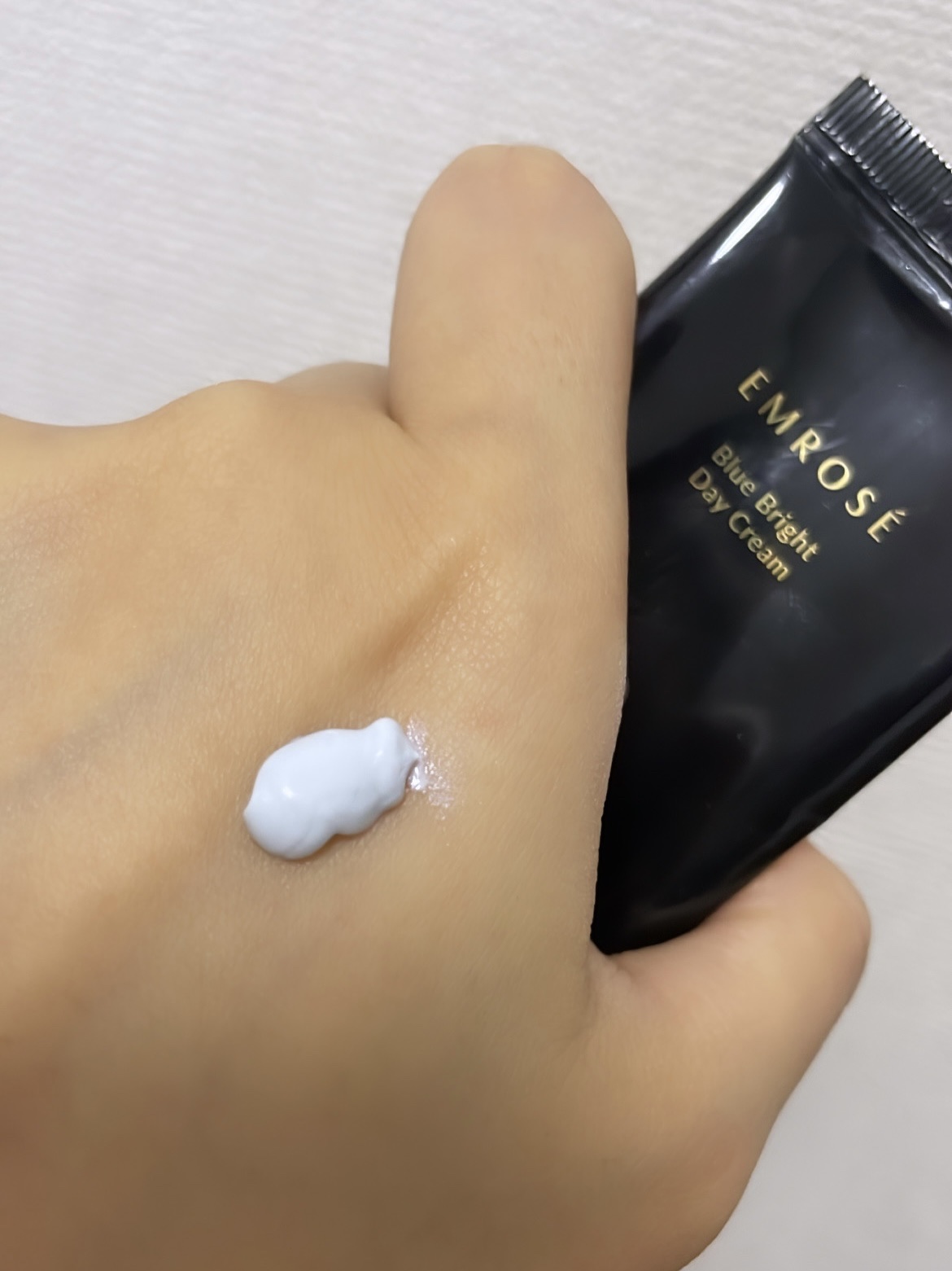 ブルーブライトデイクリーム/EMROSÉ/フェイスクリームを使ったクチコミ（2枚目）