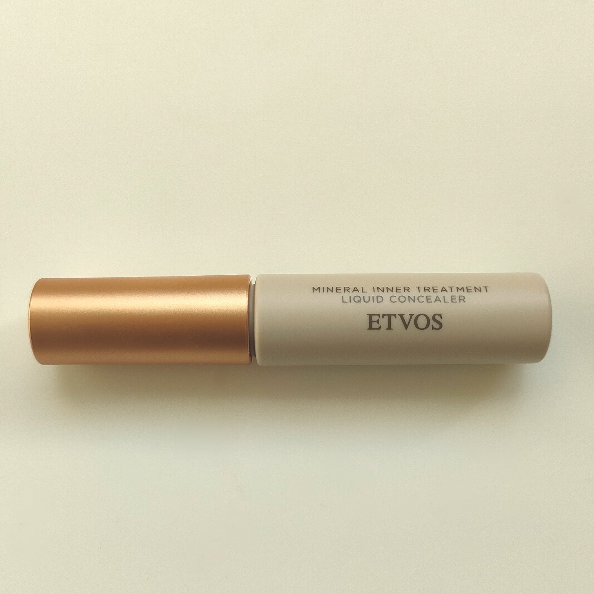 ミネラルインナートリートメントリキッドコンシーラー/エトヴォス/リキッドコンシーラーを使ったクチコミ（2枚目）