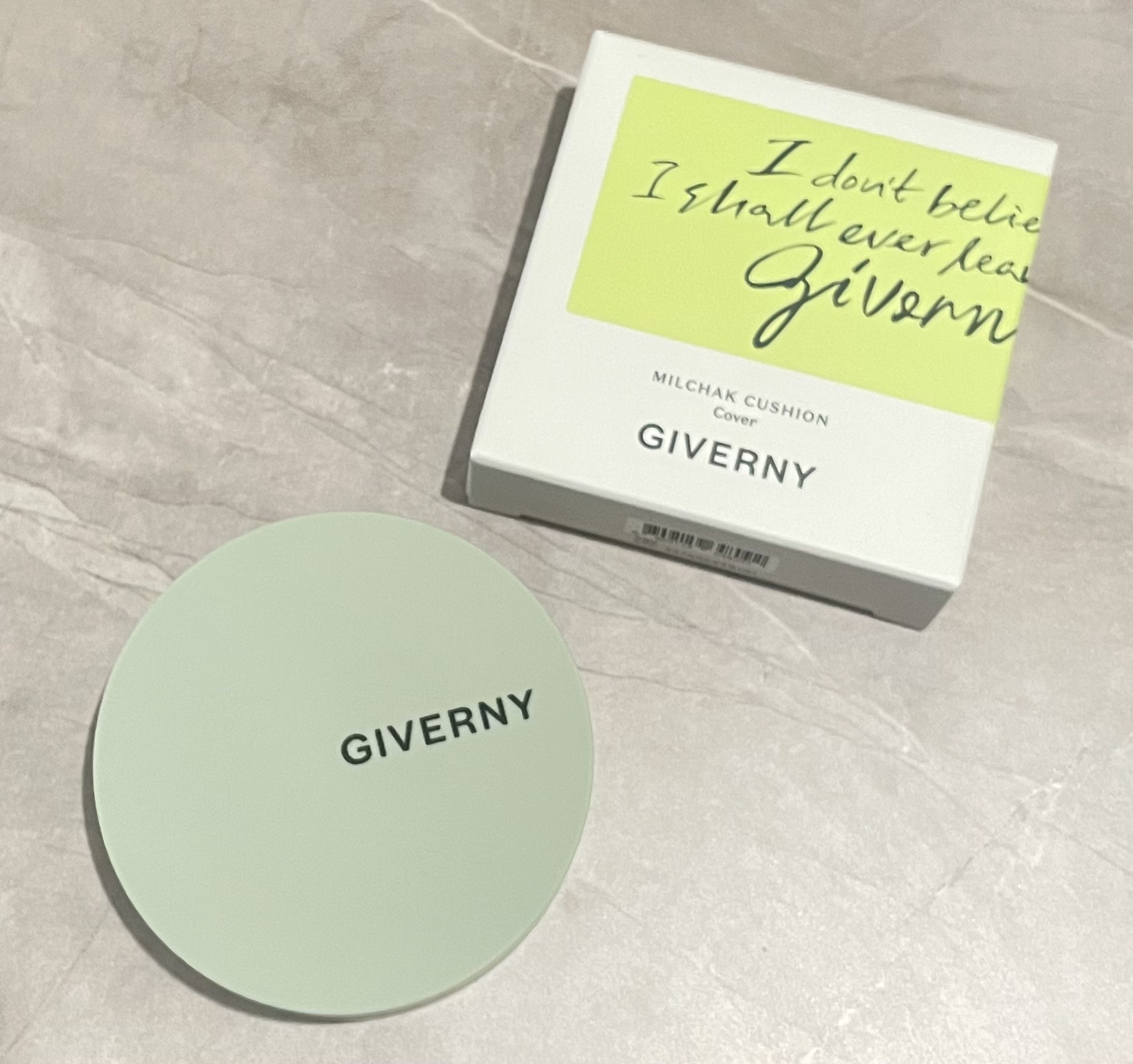 ジヴェルニー 密着カバークッション 23NW ミディアムベージュ/GIVERNY/クッションファンデーションを使ったクチコミ（1枚目）