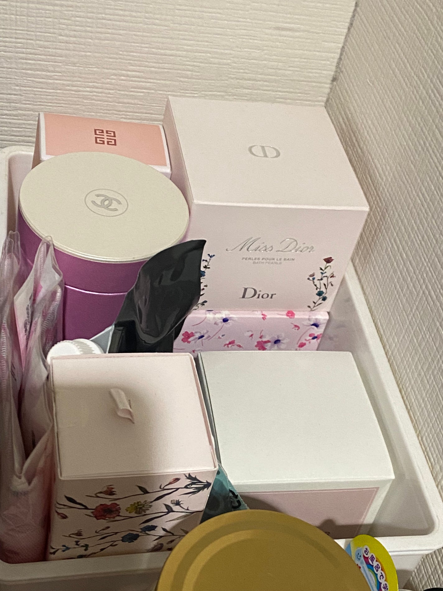 ホイップトボディクリーム アンバーバニラ/ローラ メルシエ/ボディクリームを使ったクチコミ(4枚目)