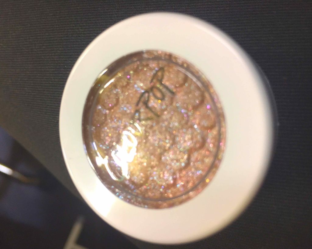 Super Shock Shadow/ColourPop/単色アイシャドウを使ったクチコミ（1枚目）