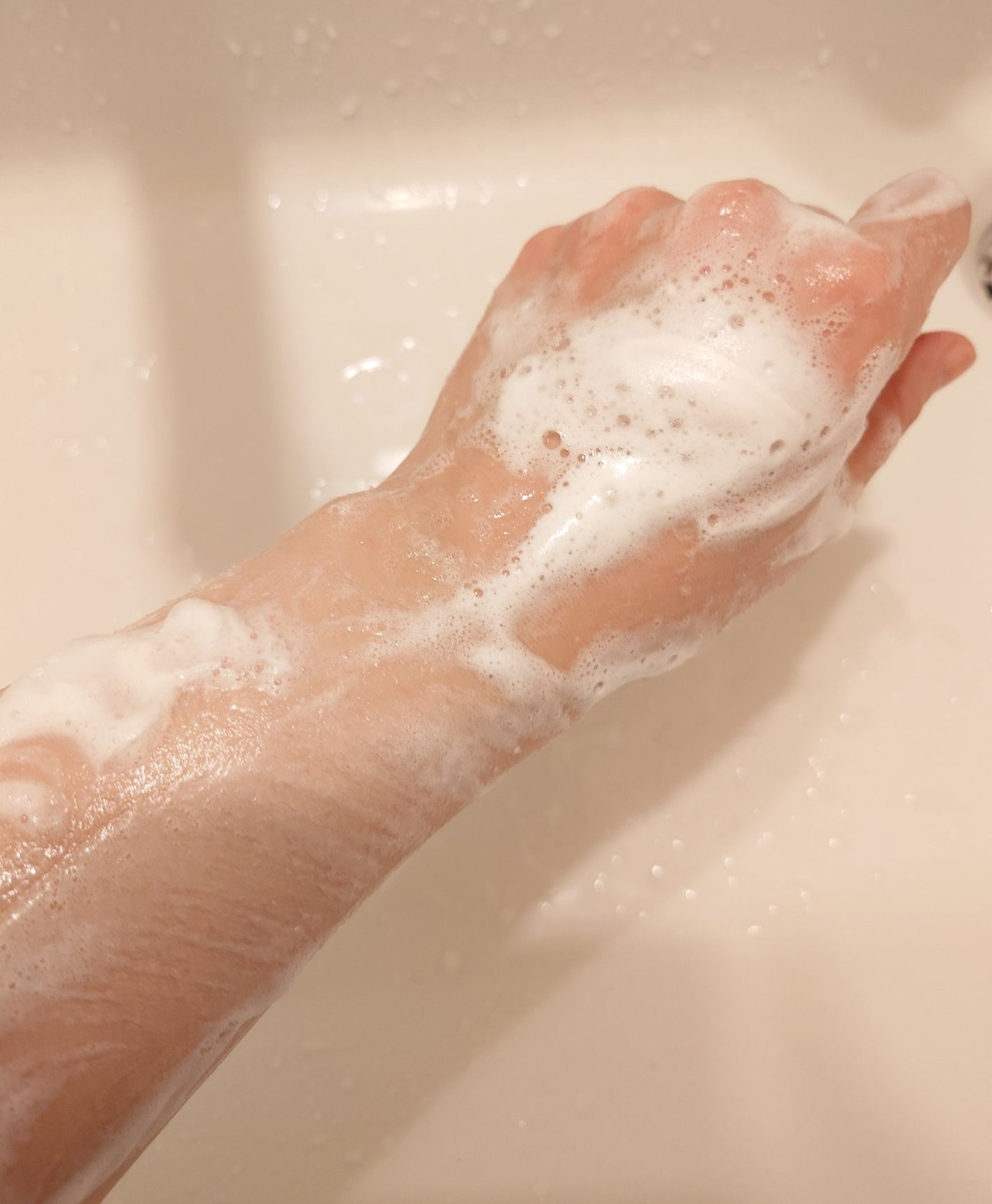 Q+Me スウィートボムタラソスクラブレモンティーの香り/AGARISM/バスト・ヒップケアを使ったクチコミ(4枚目)