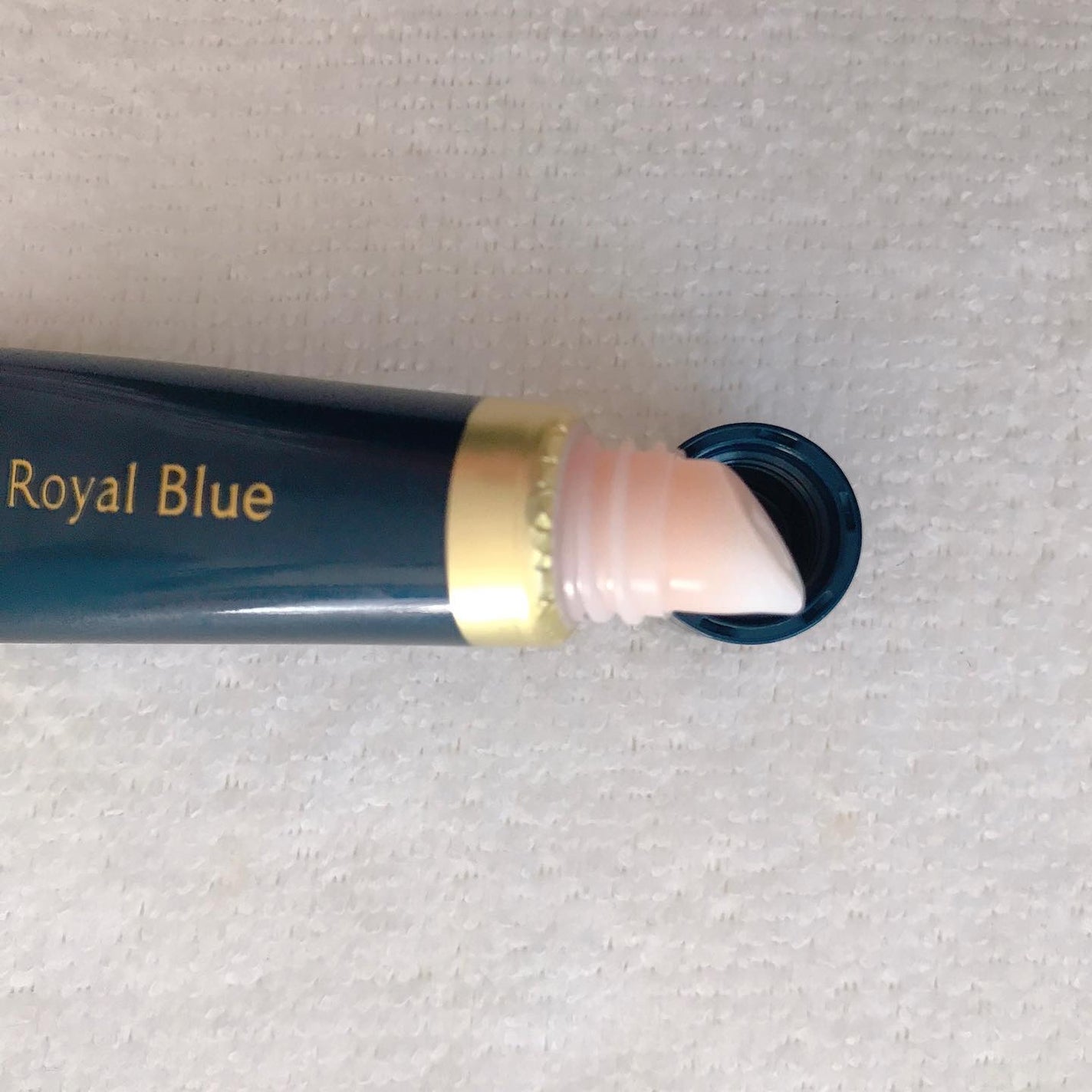 ニベア ロイヤルブルーリップ 濃密美容ケア/ニベア/リップ美容液を使ったクチコミ(5枚目)