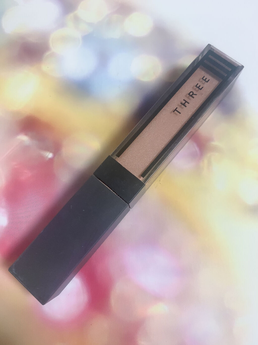 ウイスパーグロスフォーアイ/THREE/リキッドアイシャドウを使ったクチコミ（1枚目）
