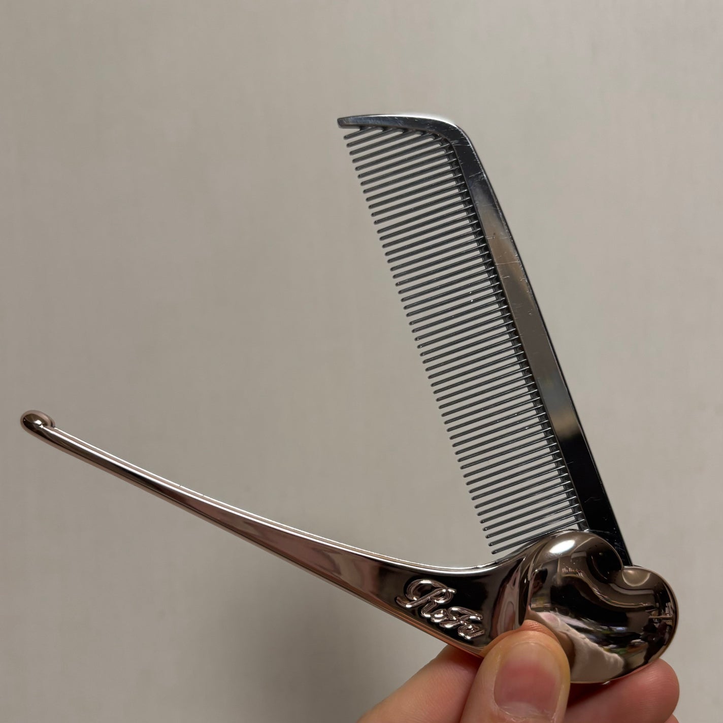 PG NAMI PREMIUM BLACK/LOVECHROME/ヘアコームを使ったクチコミ(2枚目)