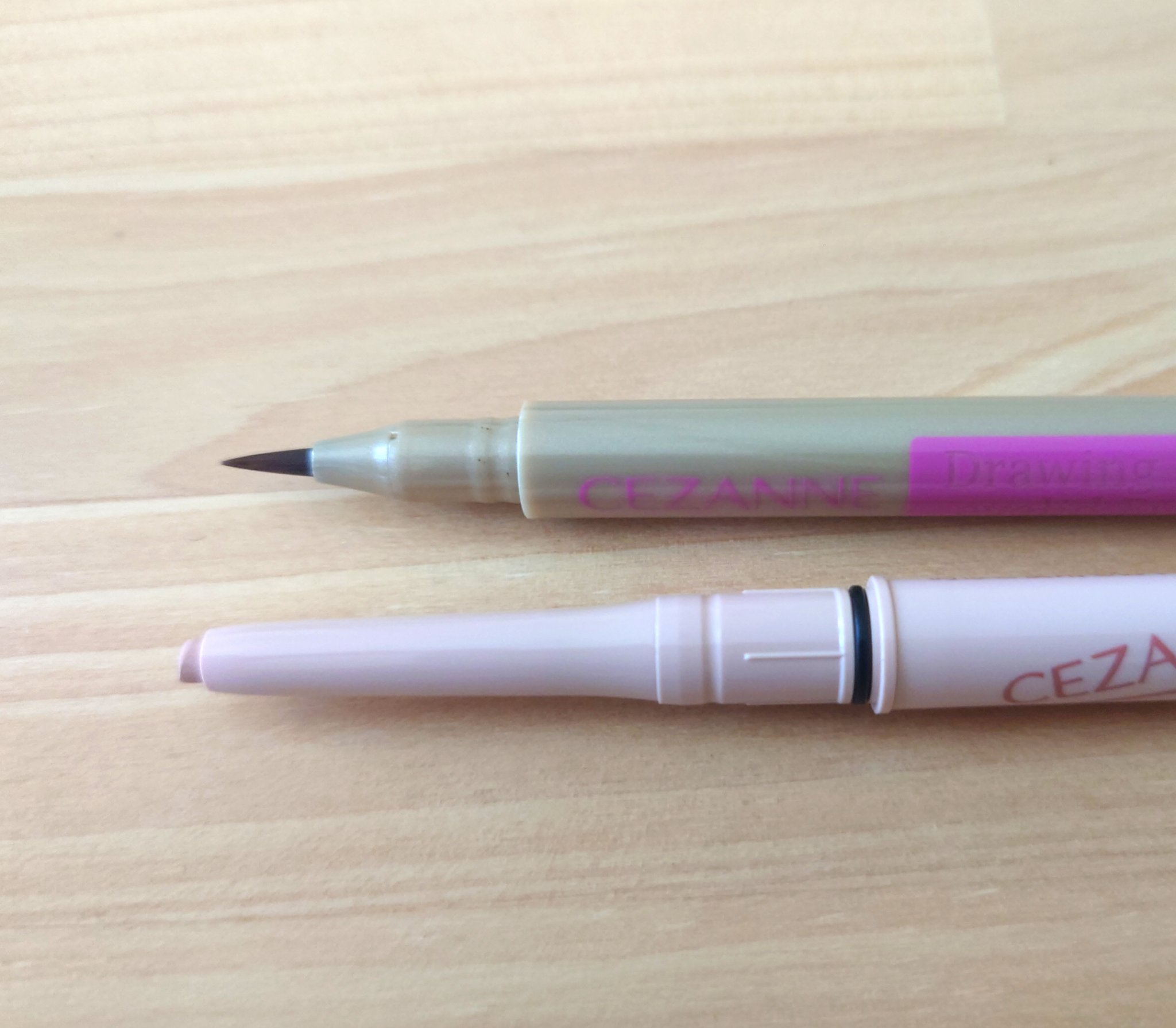 描くふたえアイライナー/CEZANNE/リキッドアイライナーを使ったクチコミ（3枚目）