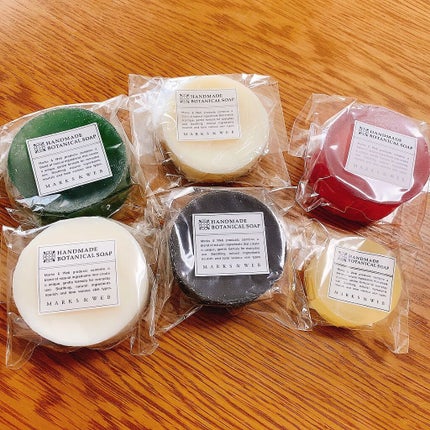 ハンドメイドボタニカルソープ ローズマリー/炭/MARKS&WEB/洗顔石鹸を使ったクチコミ(2枚目)