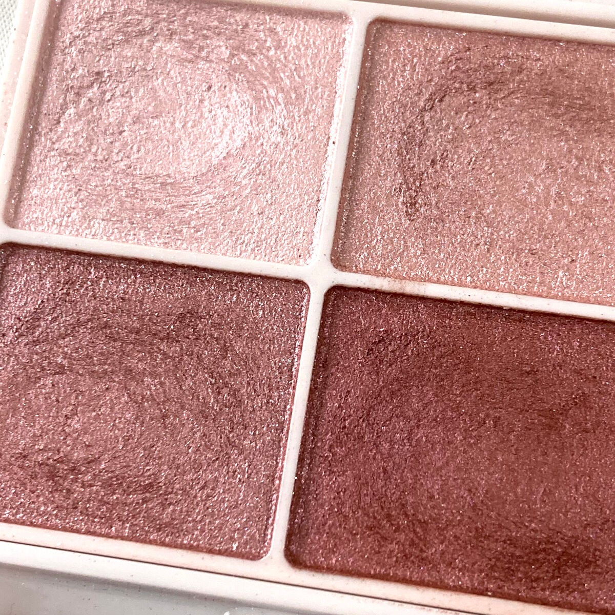 シルキースフレアイズ/キャンメイク/アイシャドウパレットを使ったクチコミ(5枚目)