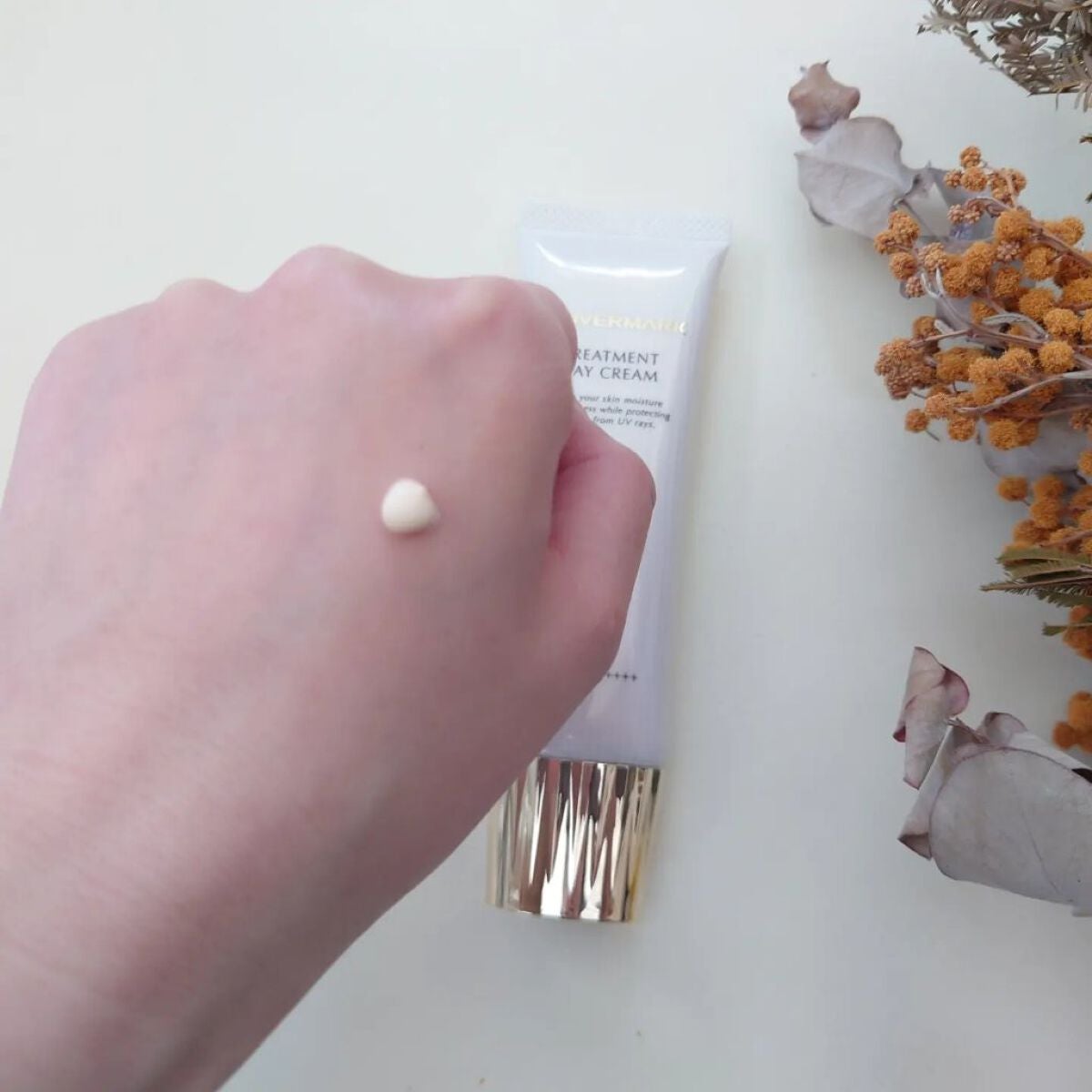 トリートメント デイ クリーム/COVERMARK/日焼け止めクリームを使ったクチコミ(3枚目)