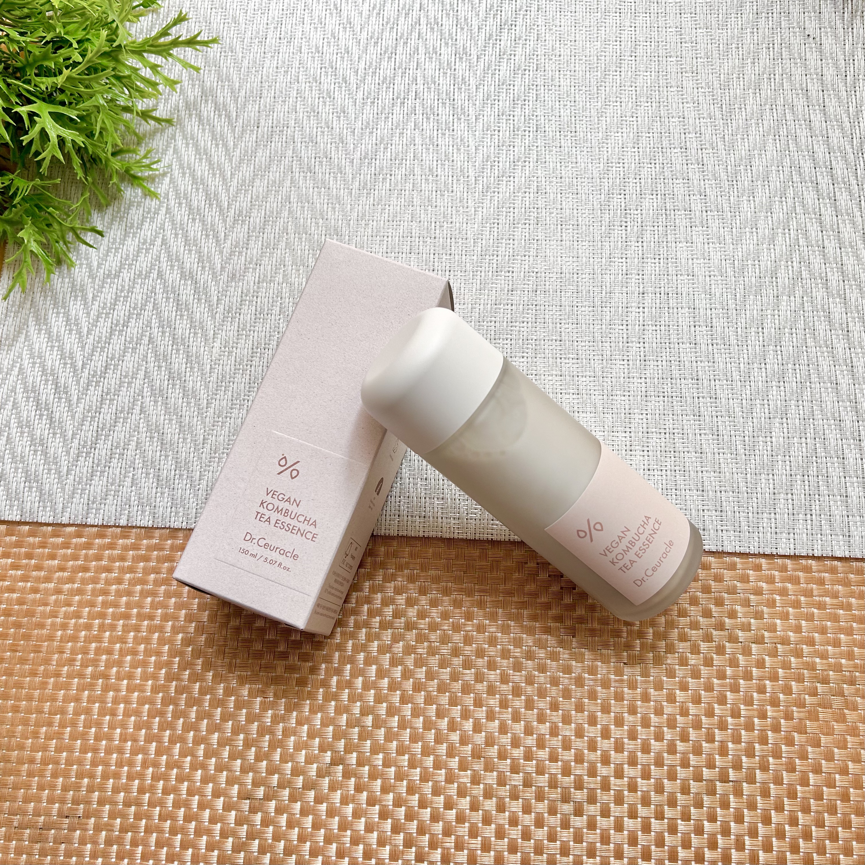ヴィーガンコンブチャ ティー エッセンス/Dr.Ceuracle/オールインワン化粧品を使ったクチコミ（1枚目）