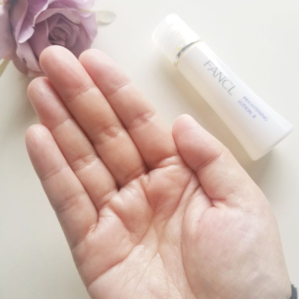 ホワイトニング 化粧液 II しっとり<医薬部外品>/ファンケル/化粧水を使ったクチコミ(4枚目)