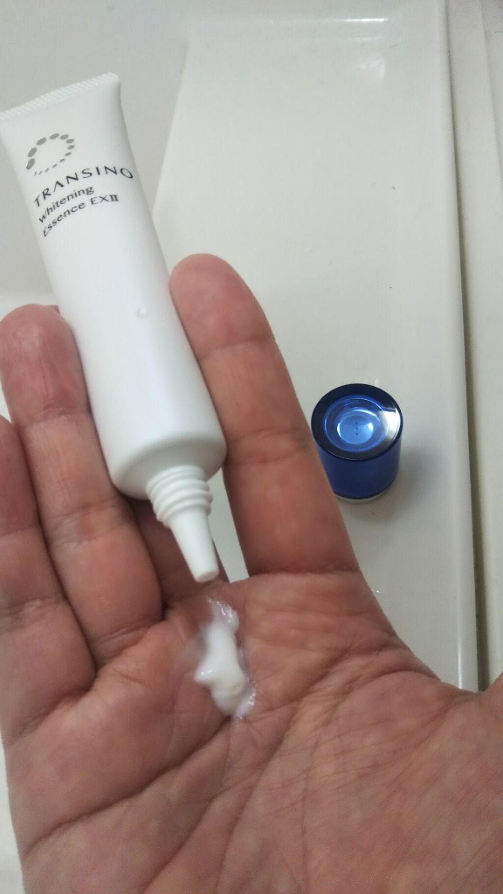 薬用ホワイトニングエッセンスEXII/トランシーノ/美容液を使ったクチコミ(3枚目)