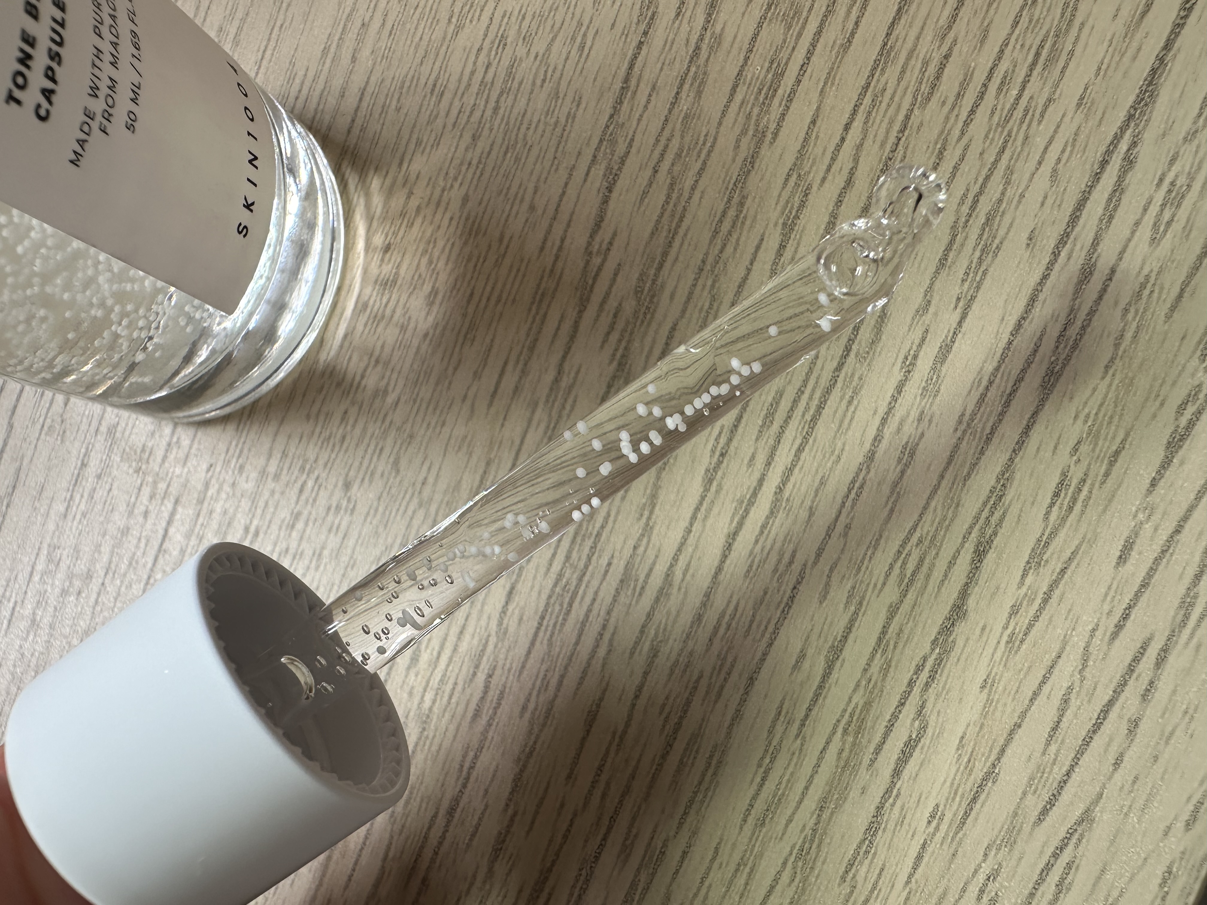 トーンブライトニング カプセルアンプル/SKIN1004/美容液を使ったクチコミ（3枚目）