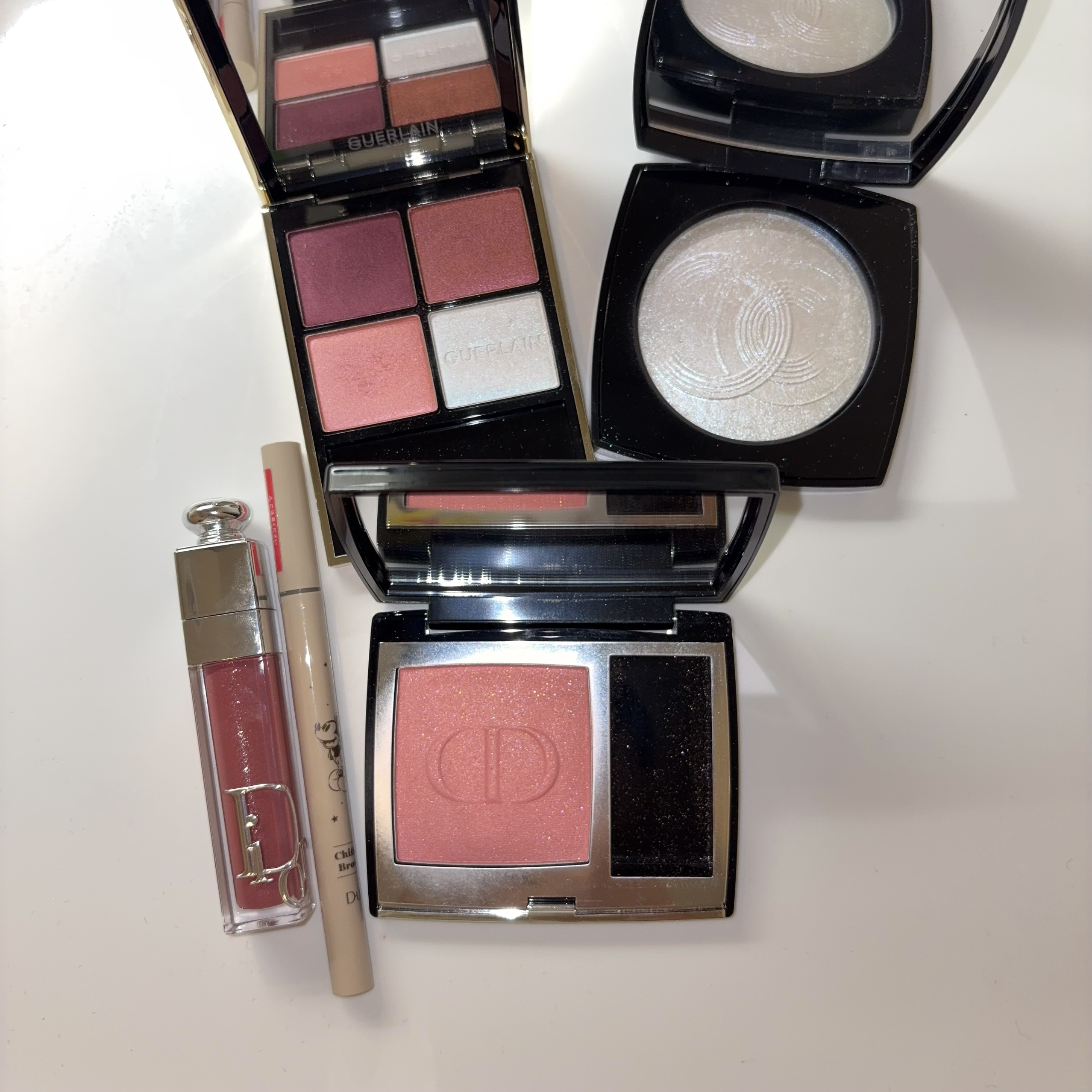 ルミエール ドゥ ローシャン/CHANEL/パウダーハイライトを使ったクチコミ（3枚目）