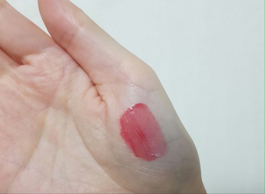 グラスティングウォーターティント/rom&nd/リップティントを使ったクチコミ(2枚目)