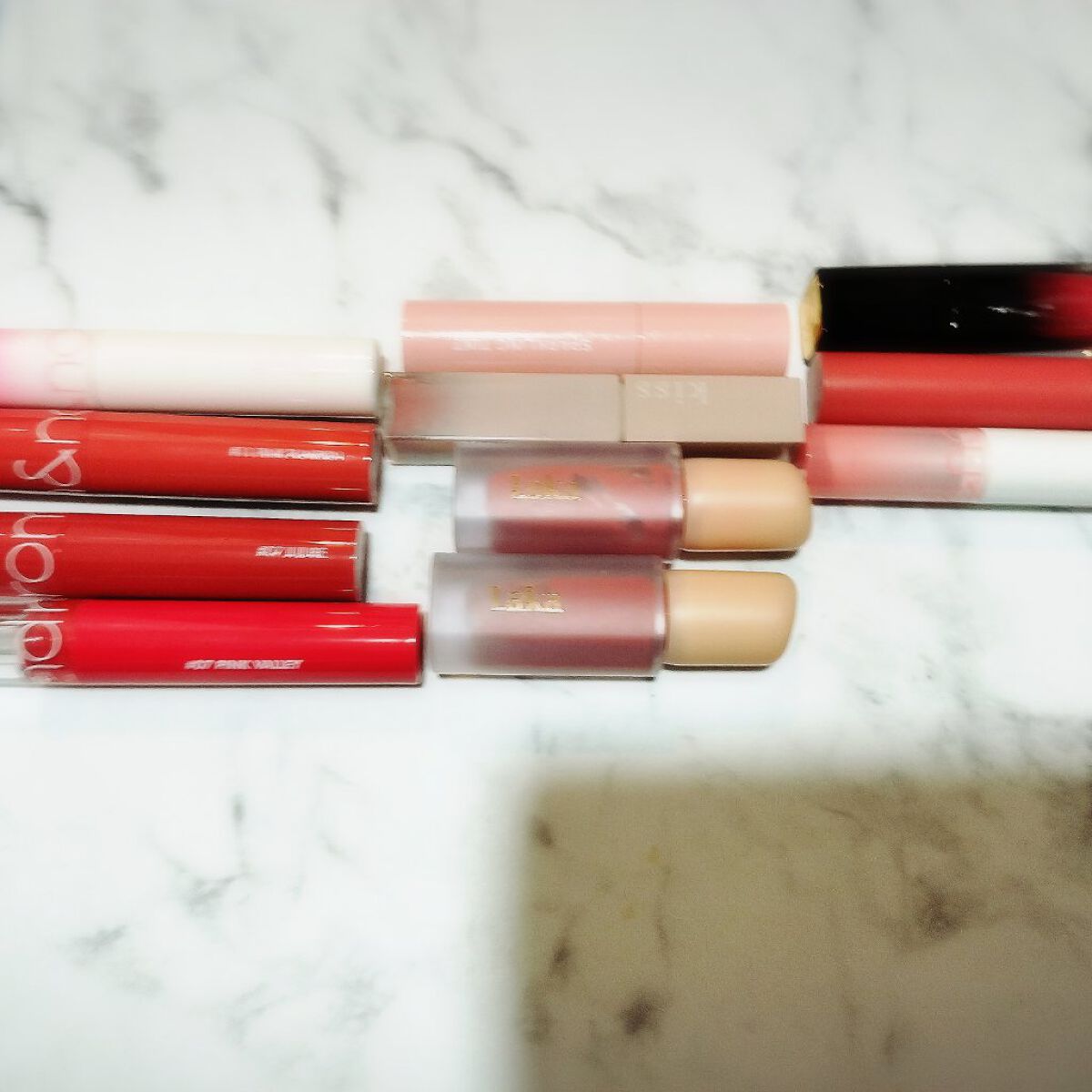 ジューシーラスティングティント/rom&nd/リップティントを使ったクチコミ（3枚目）