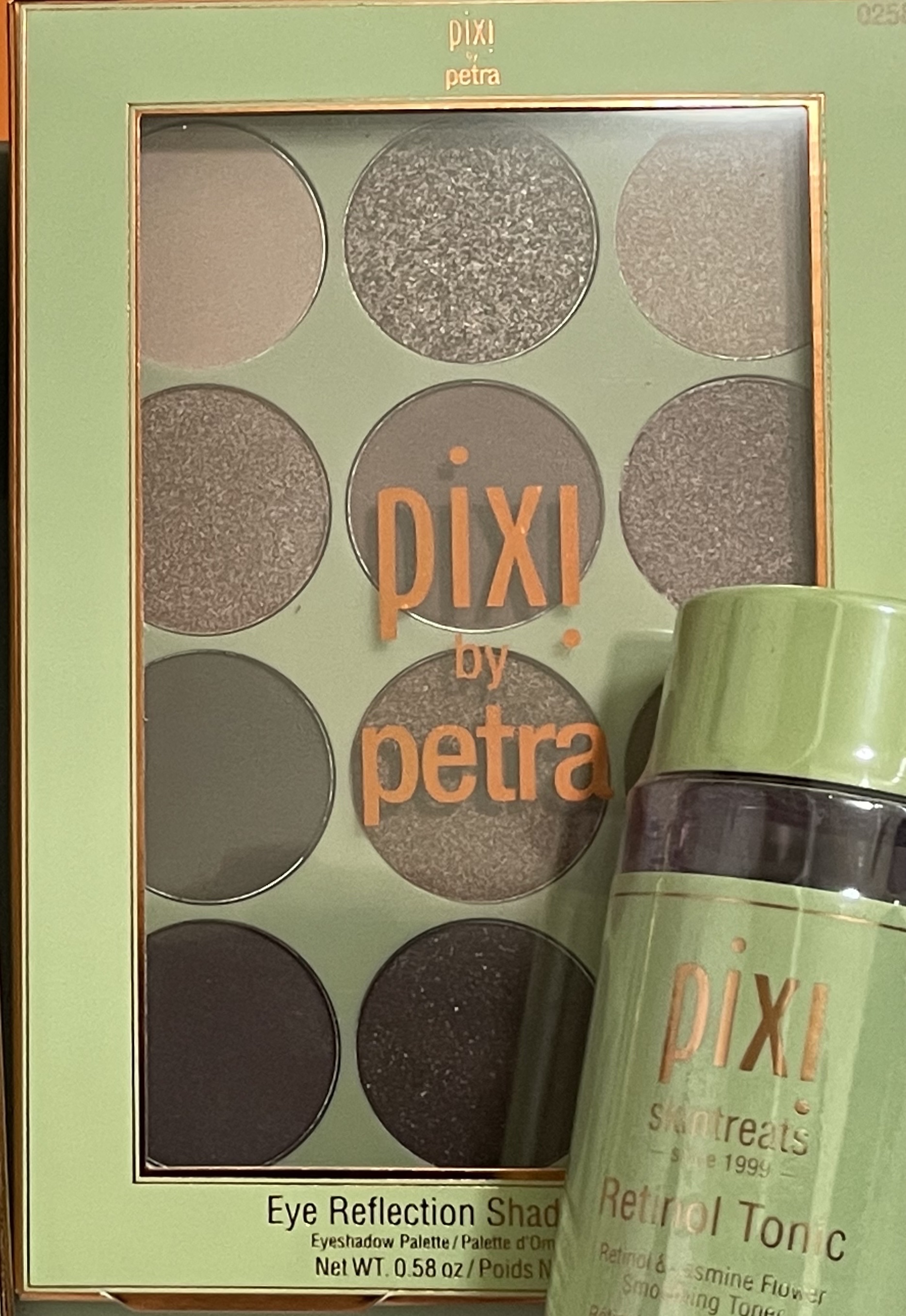 PIXI Eye Reflections Shadow Palette/pixi beauty/アイシャドウパレットを使ったクチコミ（2枚目）