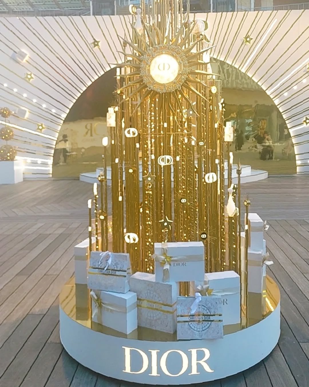 ❦masami❦ on LIPS 「DIORTHEBALLOFDREAMS〈夢の舞踏会〉六本木ヒル..」(5枚目)