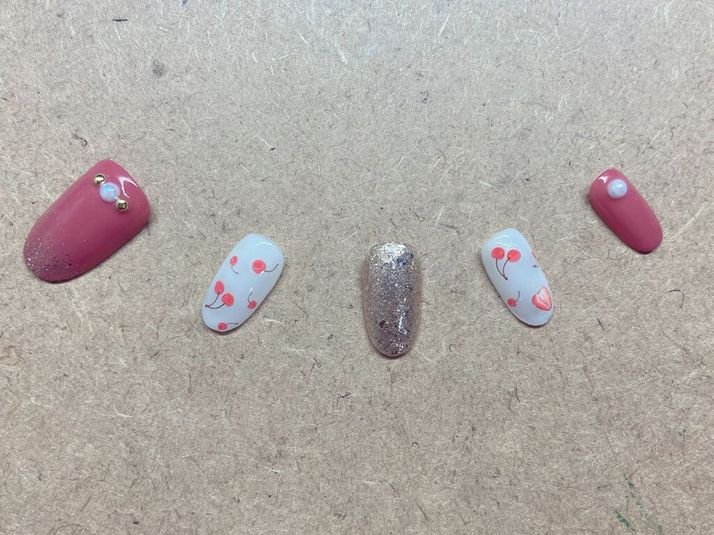 ジェルネイル 44.スパークリングゴールド/ジェルミーワン/ジェルネイルを使ったクチコミ（3枚目）