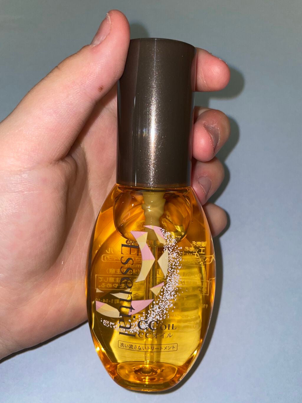 CCオイル/エッセンシャル/ヘアオイルを使ったクチコミ(2枚目)