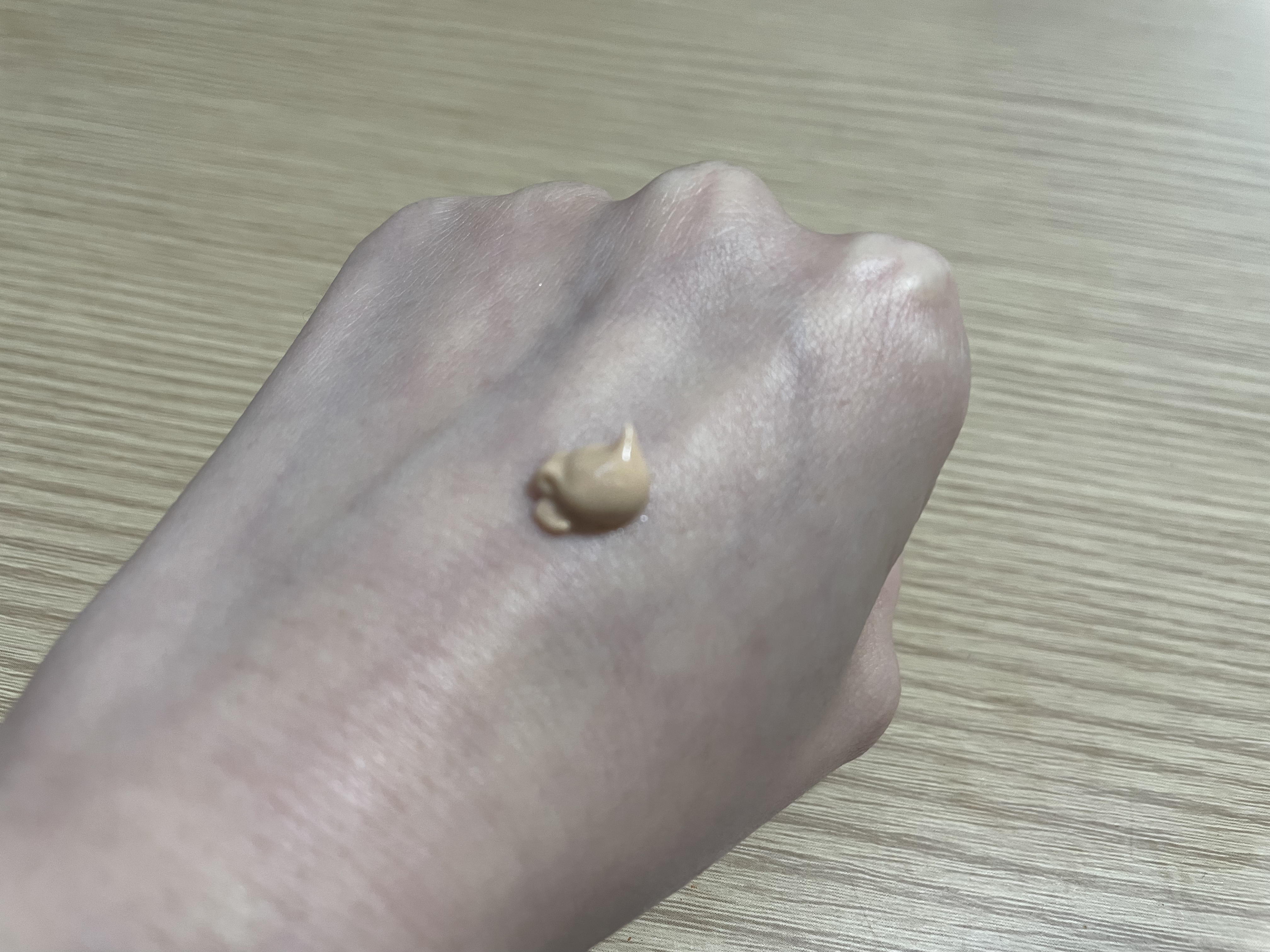 コラーゲンモイスチャースキンベース/illuN/化粧下地を使ったクチコミ（3枚目）