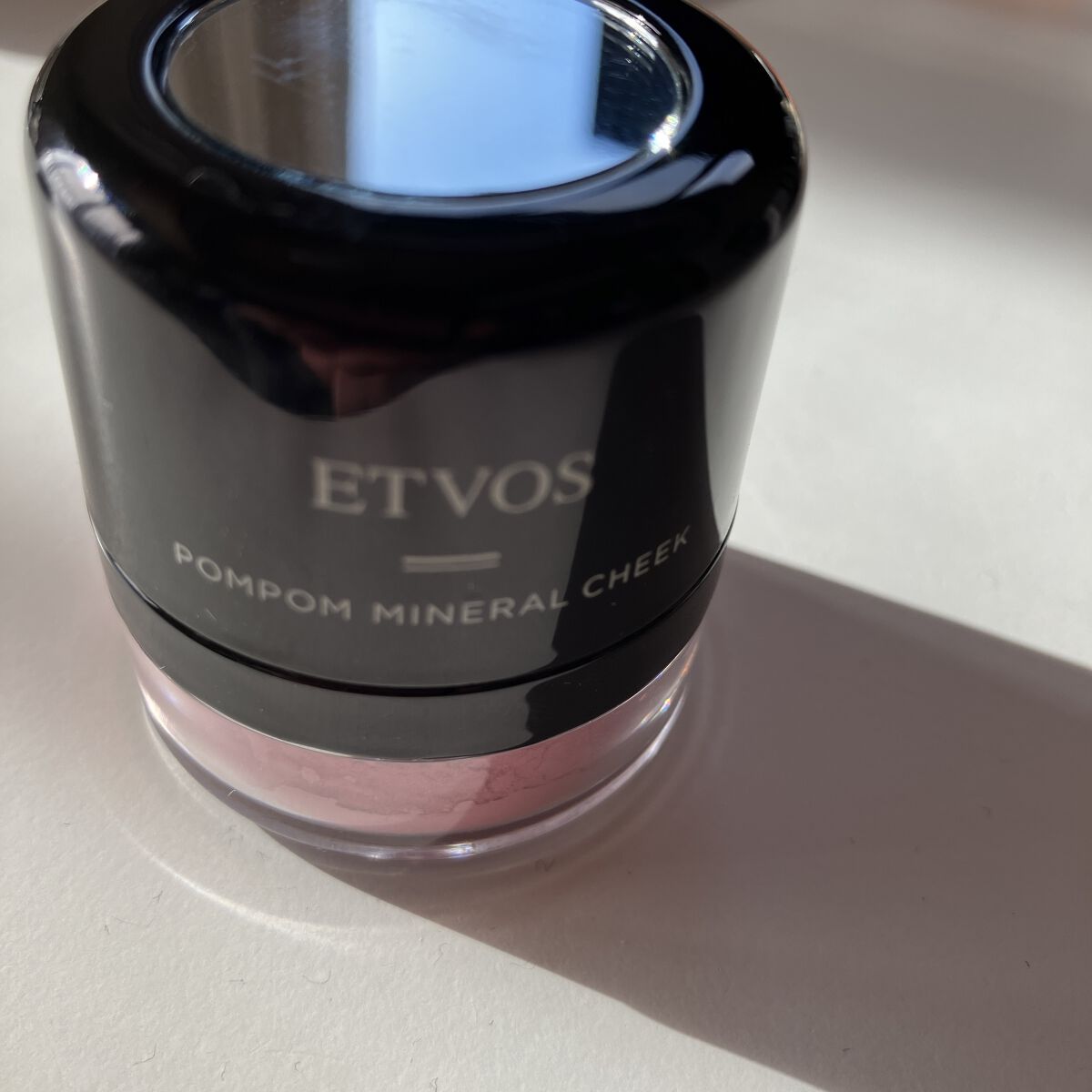 ポンポンミネラルチーク/エトヴォス/パウダーチークを使ったクチコミ（1枚目）