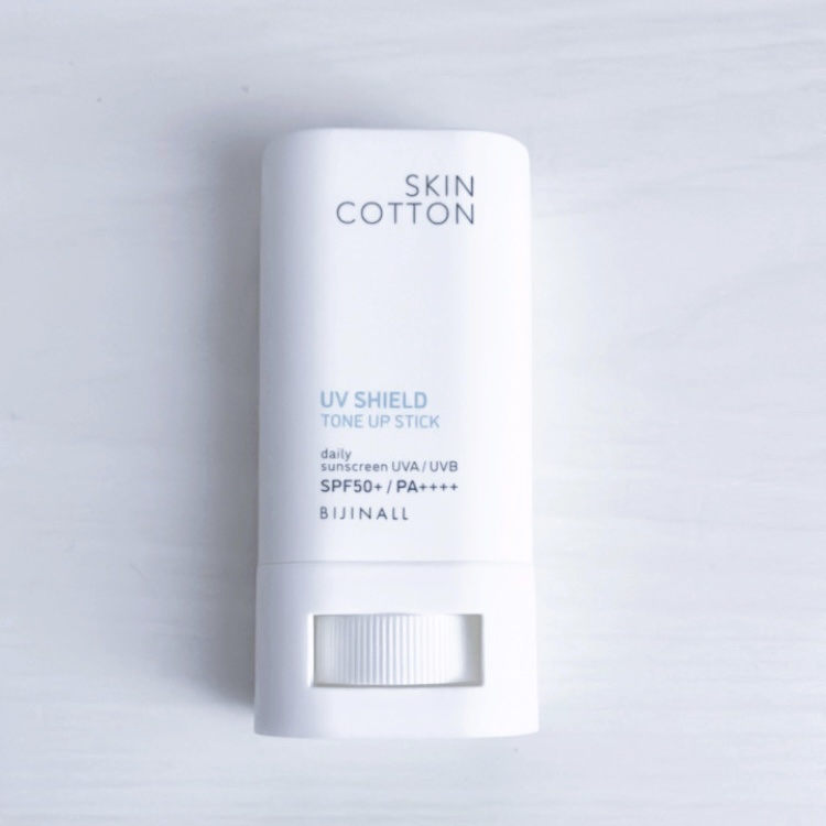 UVシールド トーンアップスティック/スキンコットン/日焼け止めスティックを使ったクチコミ（2枚目）