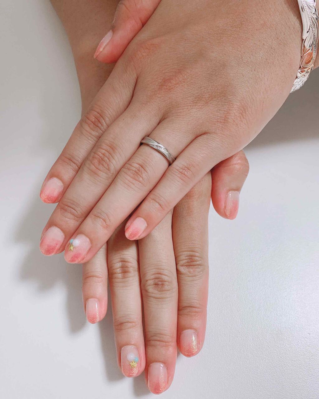 カラフルネイルズ/キャンメイク/マニキュアを使ったクチコミ（2枚目）