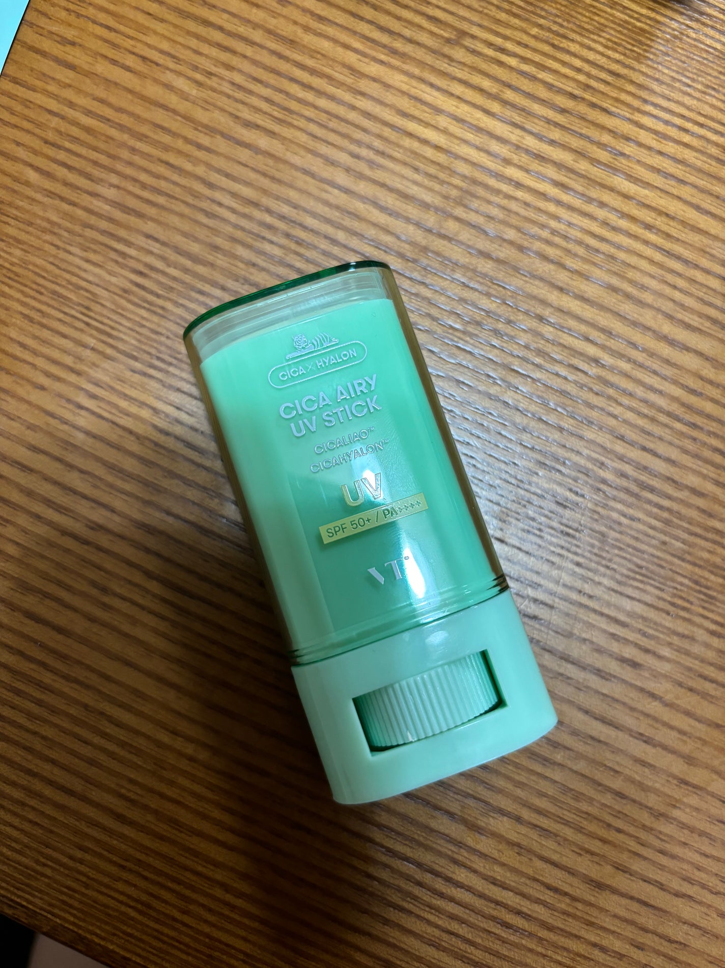 CICA エアリーUVスティック/VT/日焼け止めスティックを使ったクチコミ(2枚目)