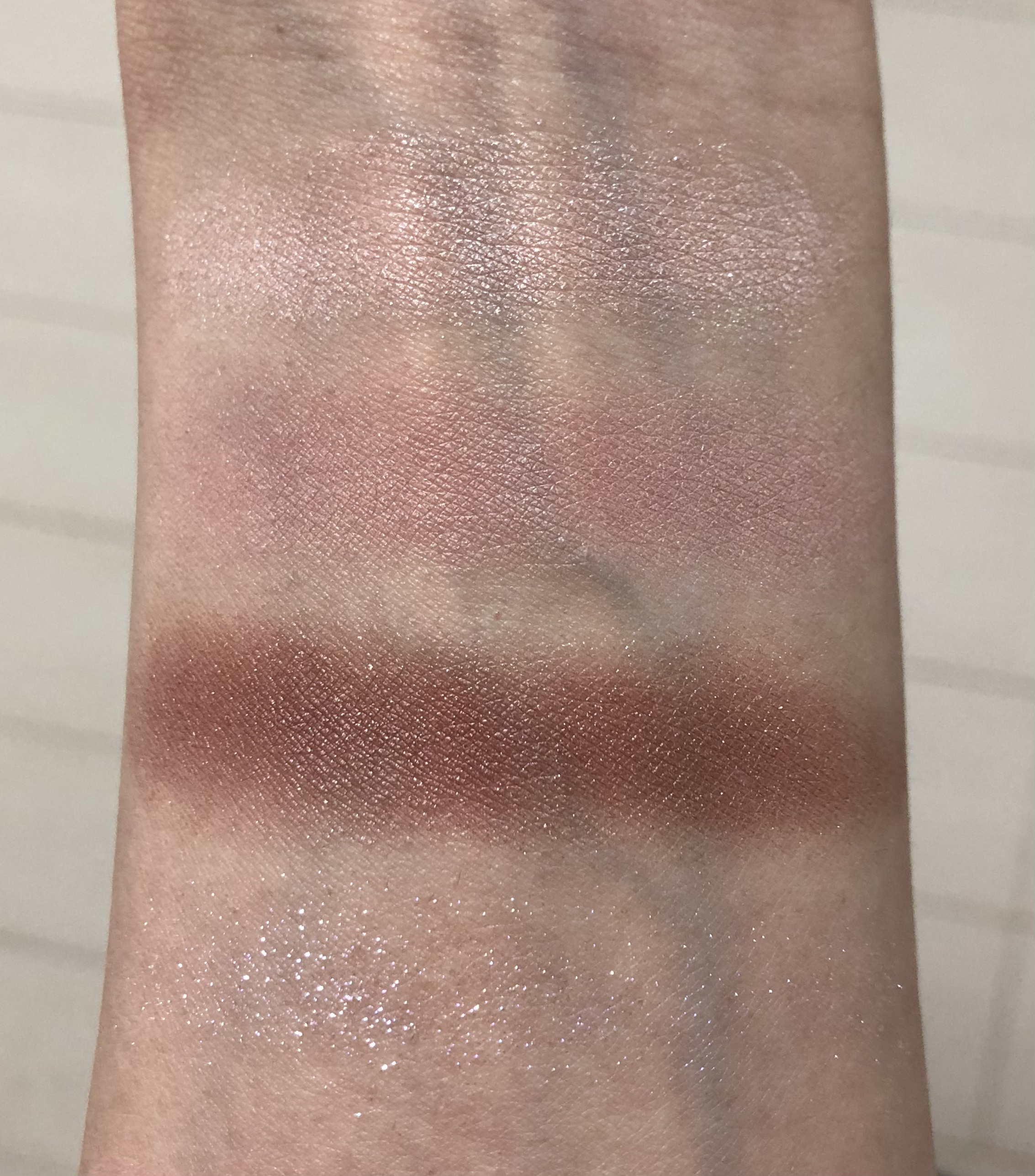 ベージュトーンアイシャドウ/CEZANNE/アイシャドウパレットを使ったクチコミ（3枚目）