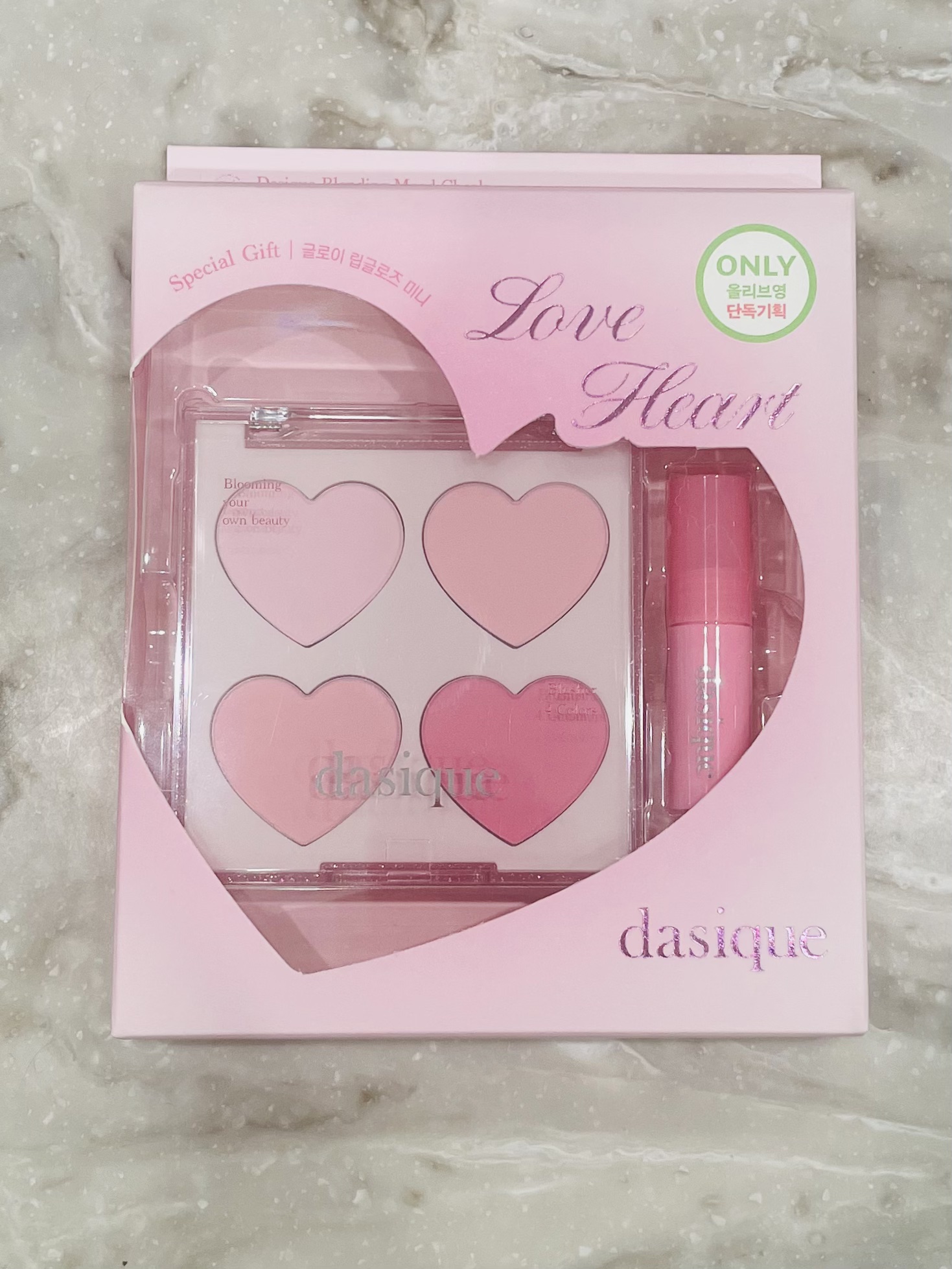 ブレンディングムードチーク/dasique/パウダーチークを使ったクチコミ（3枚目）