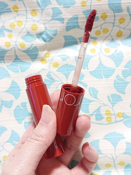 ジューシーラスティングティント/rom&nd/リップティントを使ったクチコミ(2枚目)