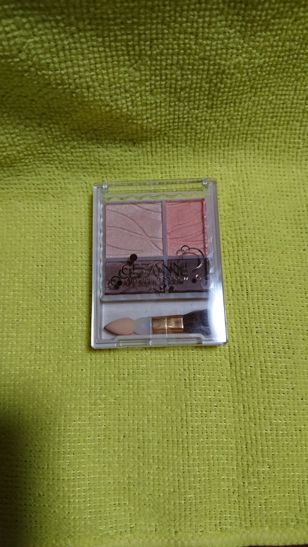エアリータッチシャドウ/CEZANNE/アイシャドウパレットを使ったクチコミ（1枚目）