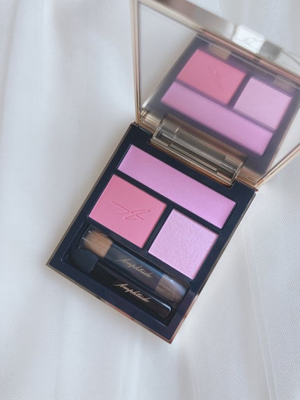 コンスピキュアス アイズ/Amplitude/アイシャドウパレットを使ったクチコミ(4枚目)