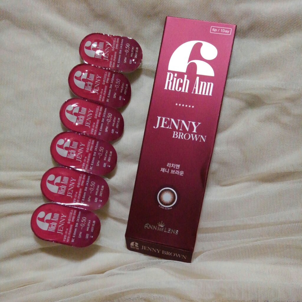 リッチアン ジェニー/レンズベリー/カラーコンタクトレンズを使ったクチコミ（1枚目）