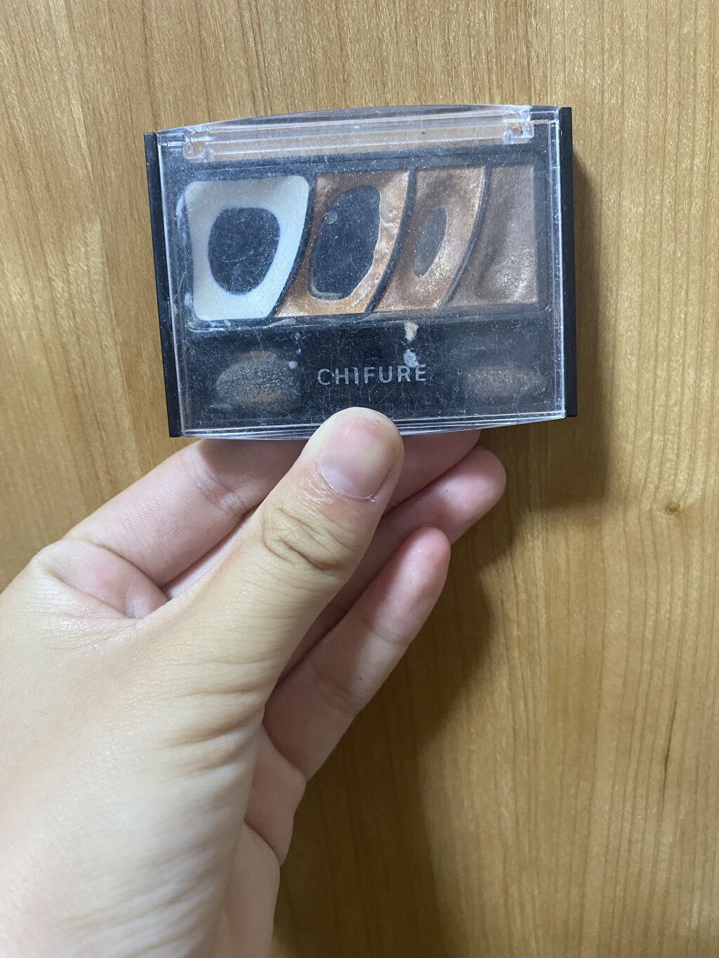 グラデーション アイシャドウ/ちふれ/アイシャドウパレットを使ったクチコミ（2枚目）