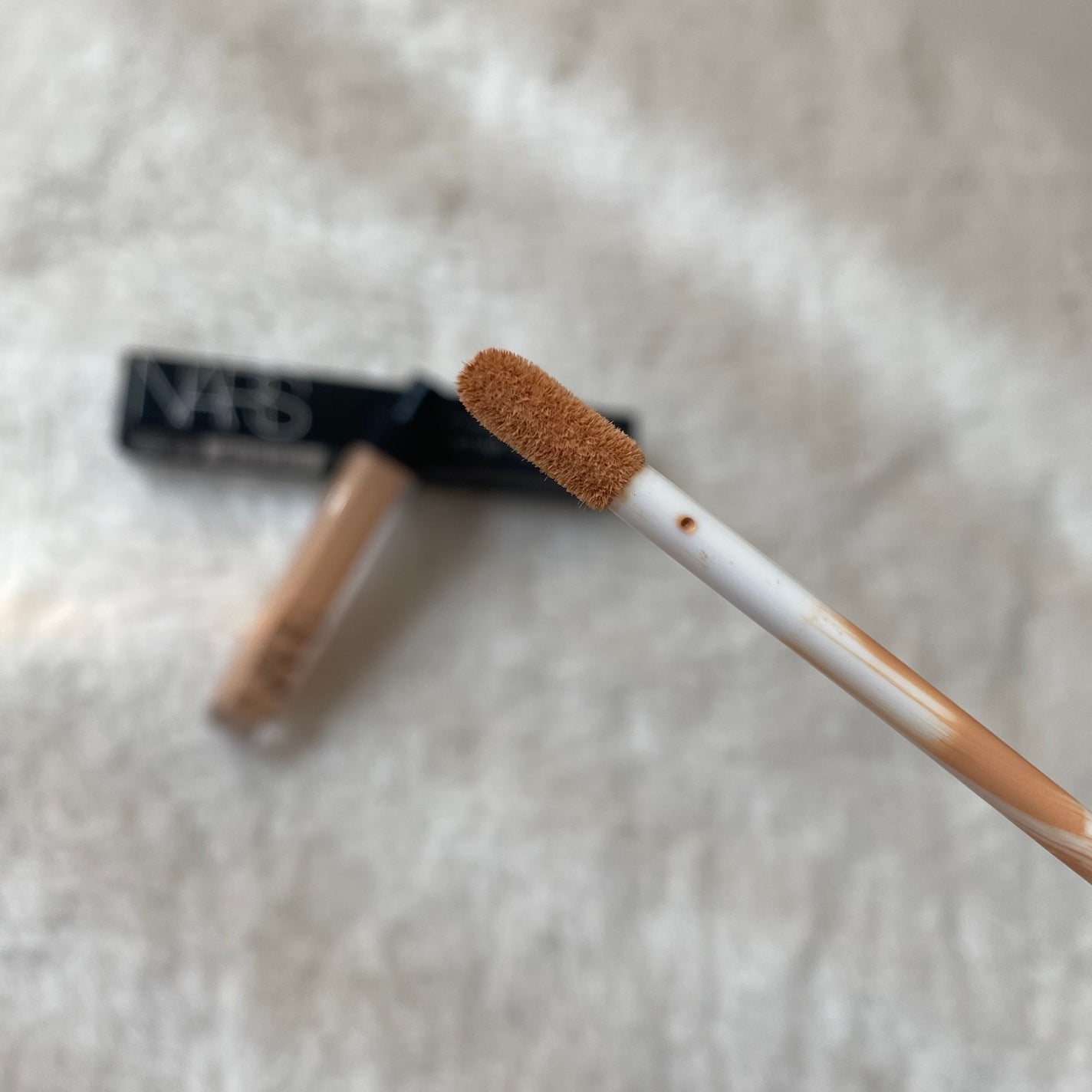 ラディアントクリーミーコンシーラー/NARS/リキッドコンシーラーを使ったクチコミ(4枚目)