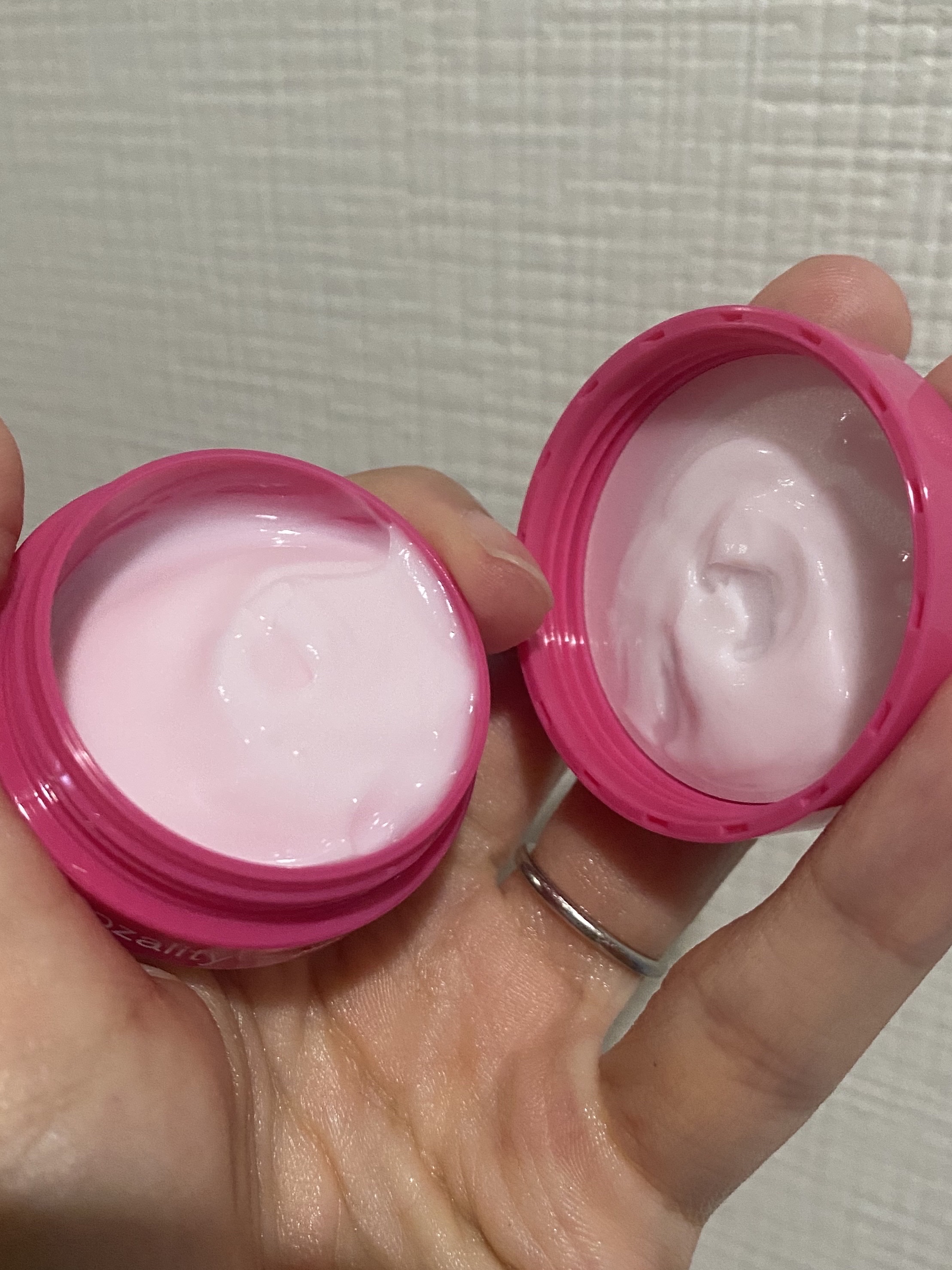 ロザリティ ウォータリーマスク/SISI/フェイスクリームを使ったクチコミ（2枚目）