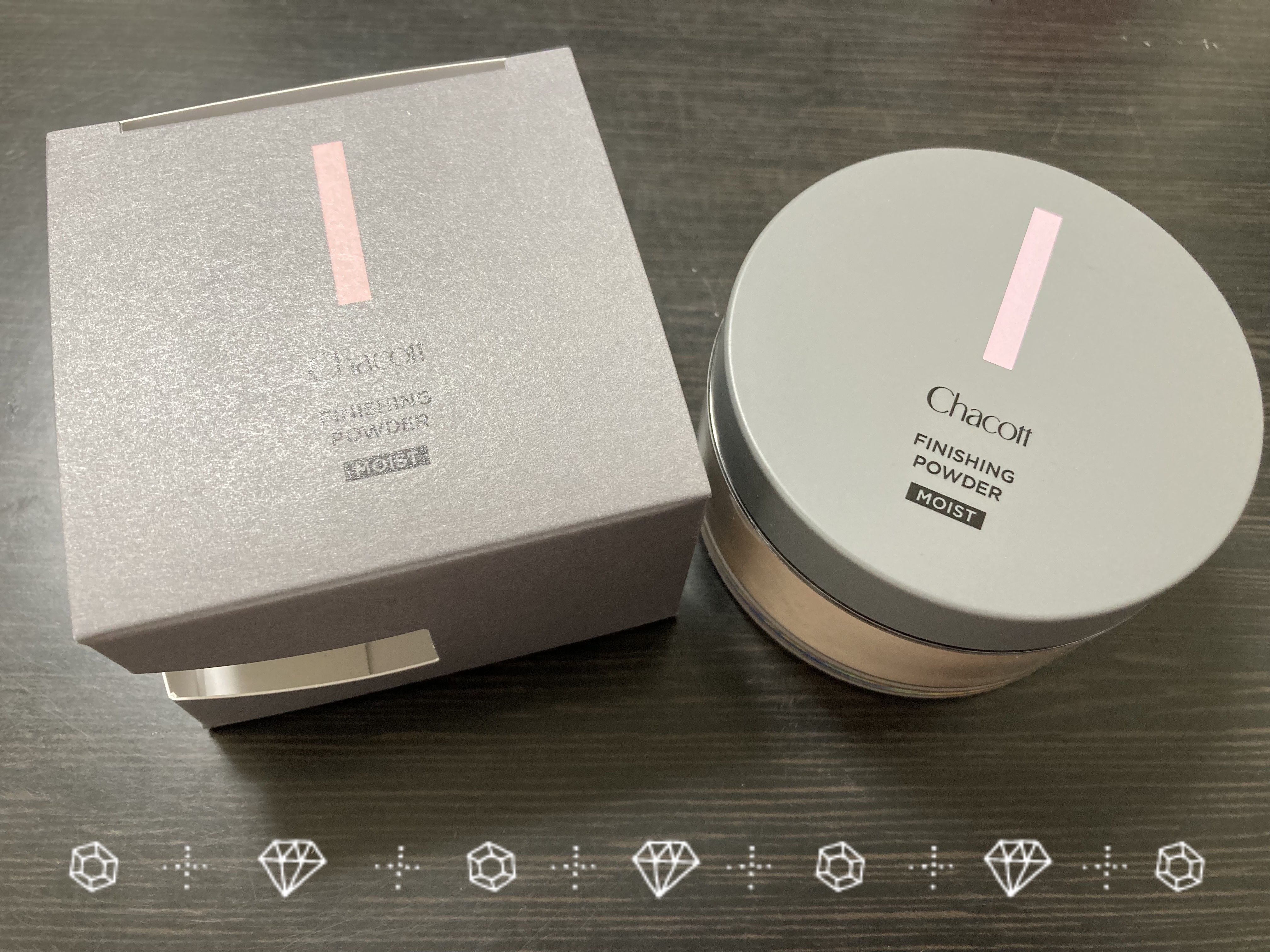 チャコット フィニッシングパウダー モイスト 774 ライトオークル/チャコット・コスメティクス/ルースパウダーを使ったクチコミ（1枚目）